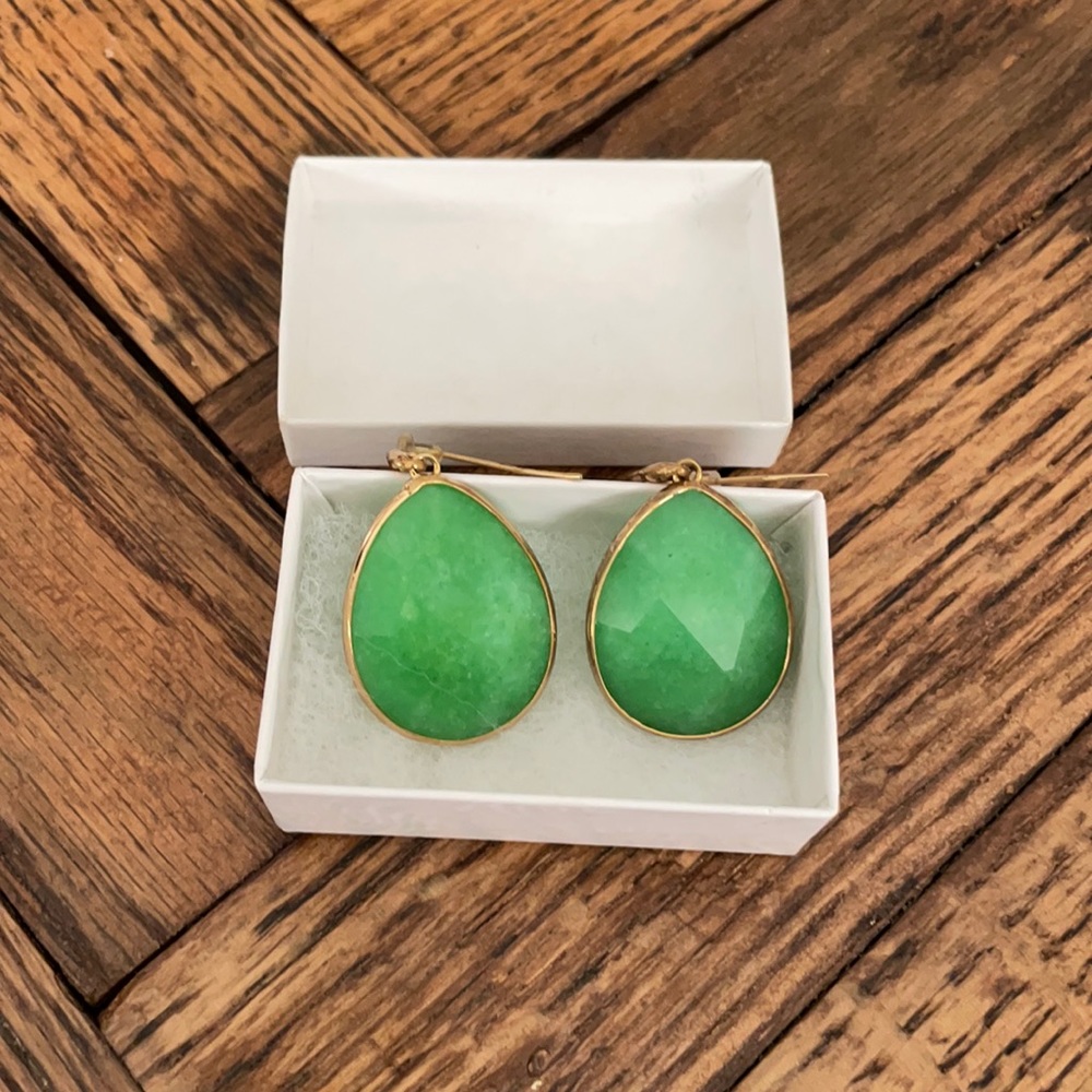 Stella & Dot Green stone earrings NEVER WORN